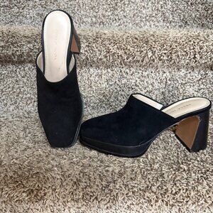 black high heeled Slides size 7m
